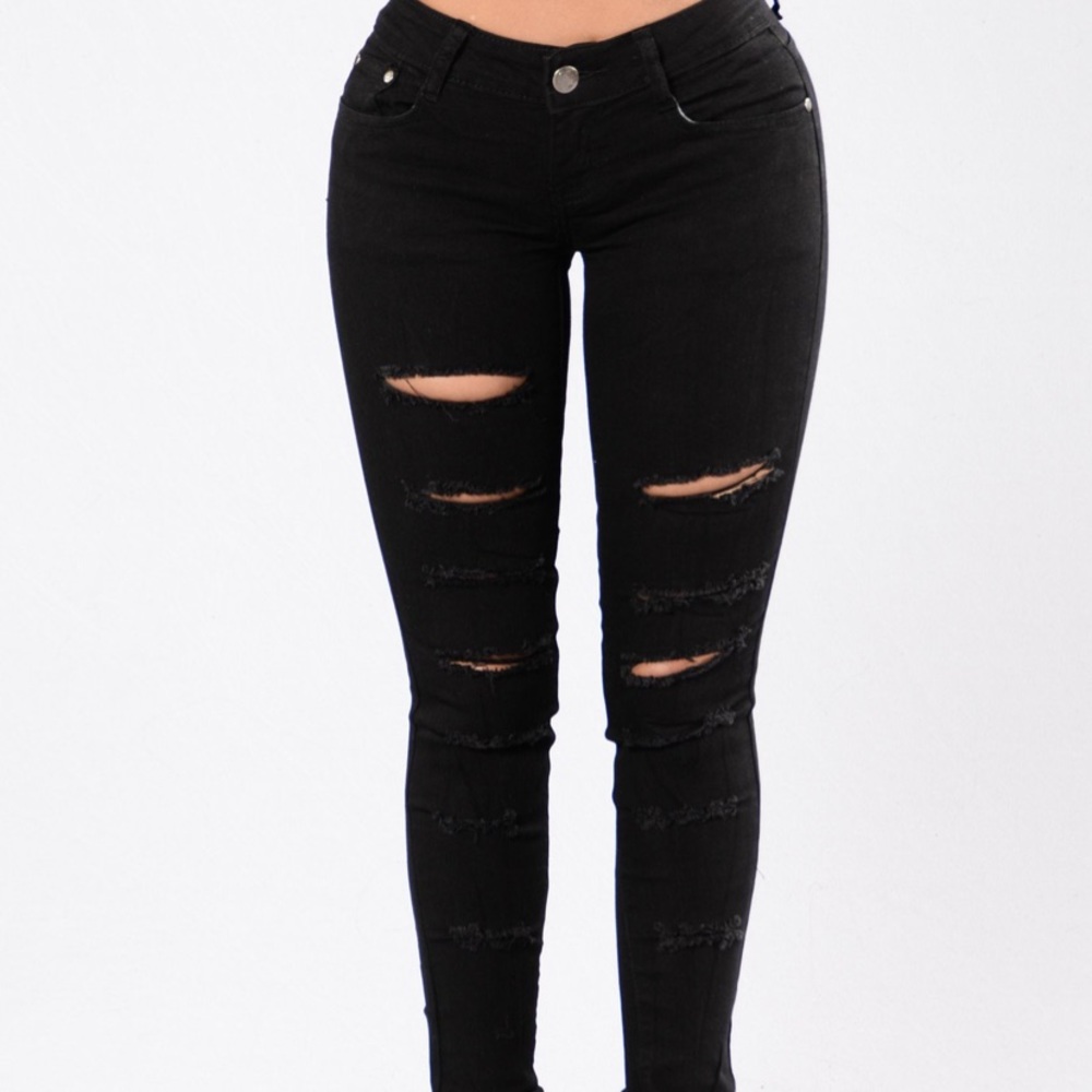 Fashion Nova Lola Jeans- Black